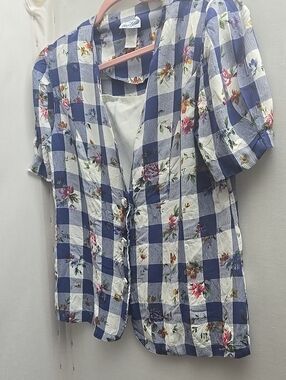 Blue and White Check Short-Sleeve Button-Front Shirt with Floral Print